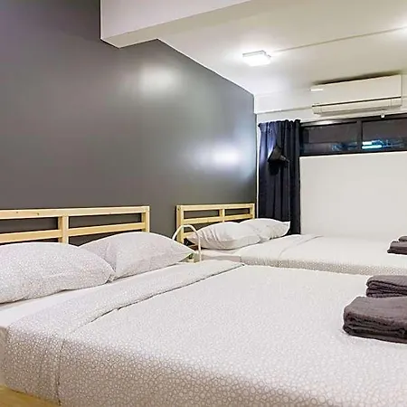 T1 Large Room Full Kitchen 1 Minute To Bts